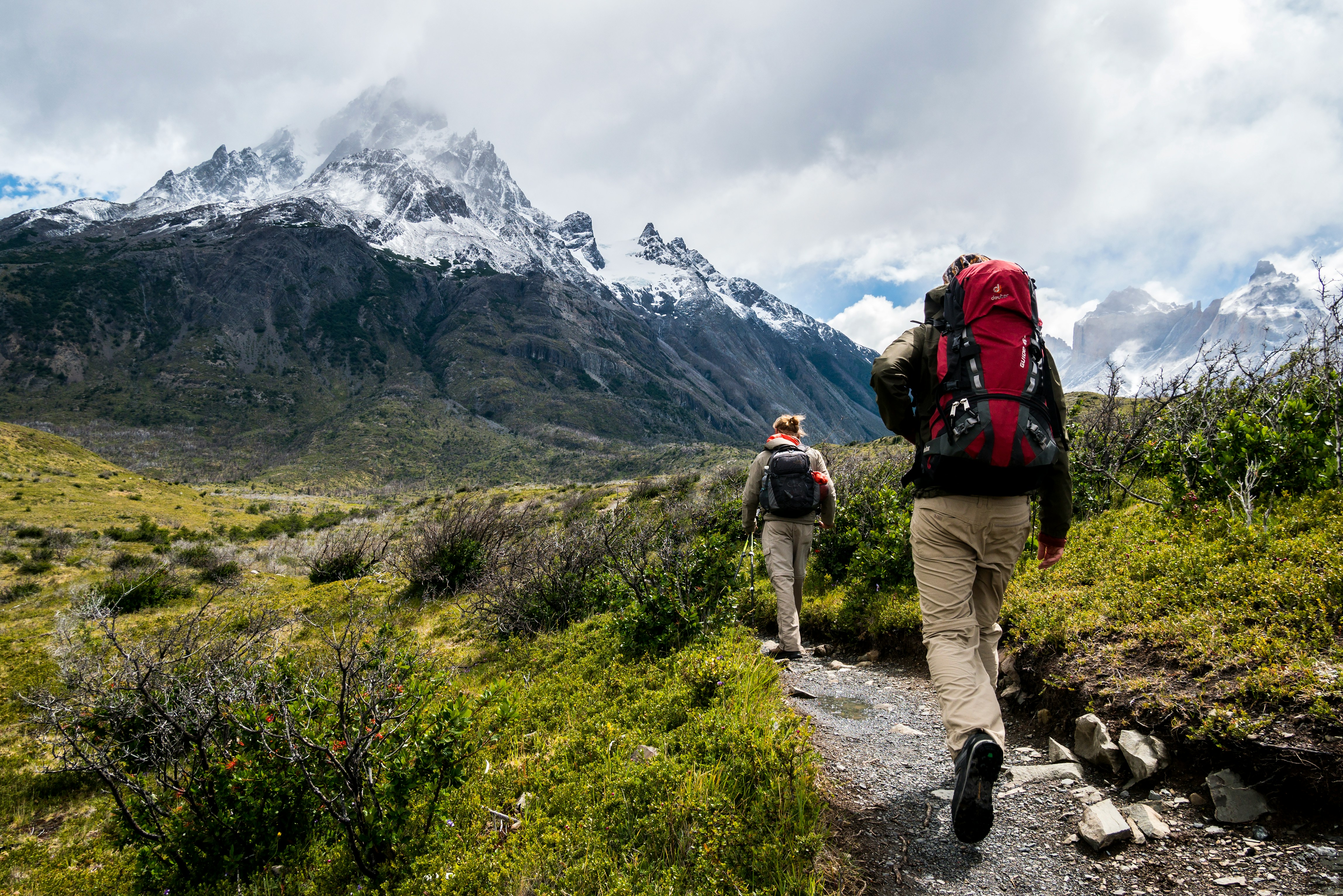 Is Rucking Safe? What the Science Says About Knees and Spine